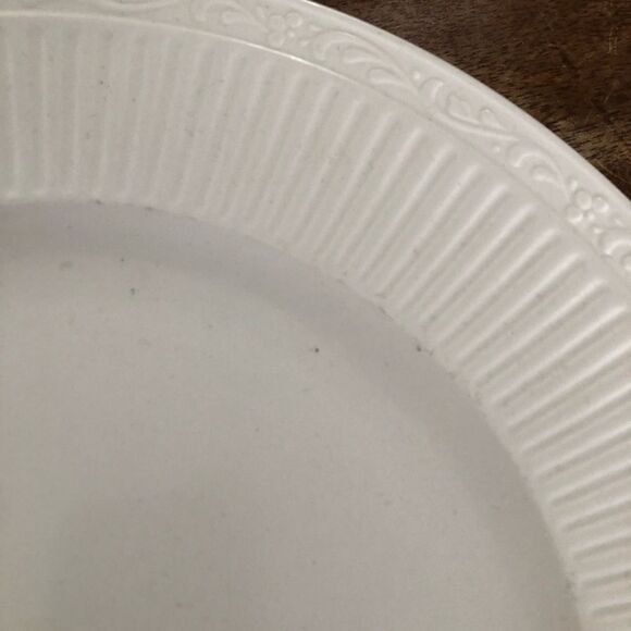 Mikasa Italian Countryside creamy off white platter chop plate Charger 12.5” - Picture 2 of 4